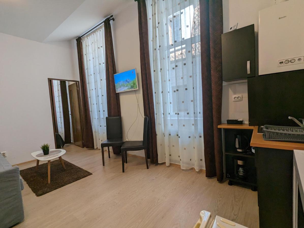 Key Apartments In Main Square 布拉索夫 外观 照片